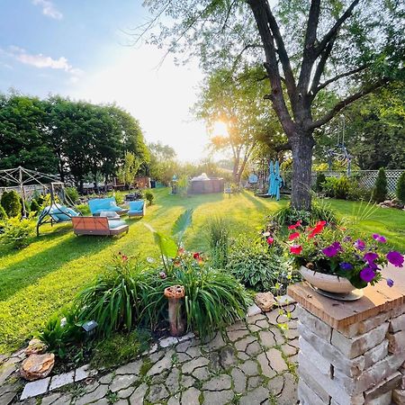 Schaumburg Paradise Oasis With A Secret Garden And Private Pool Buitenkant foto