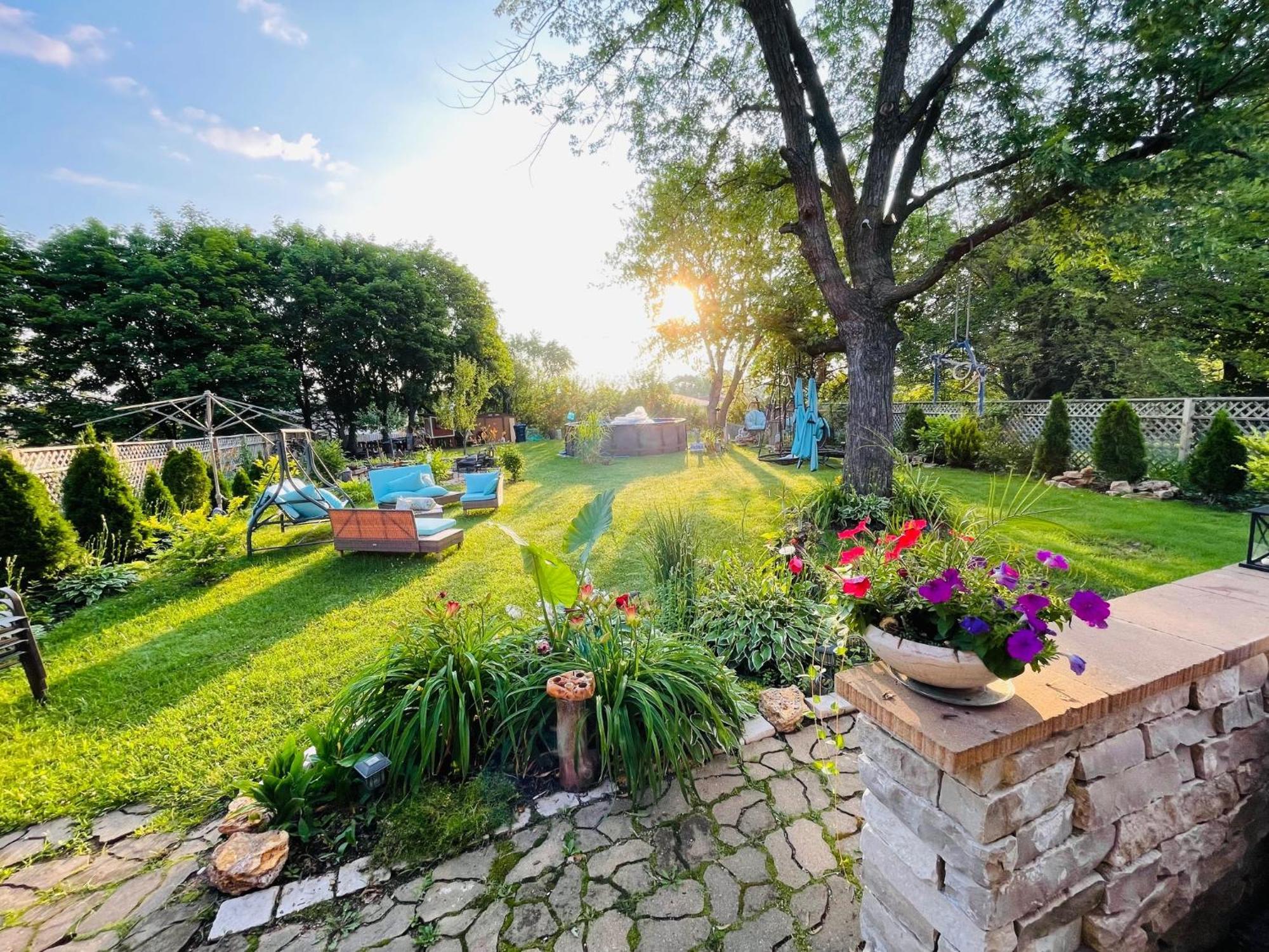 Schaumburg Paradise Oasis With A Secret Garden And Private Pool Buitenkant foto